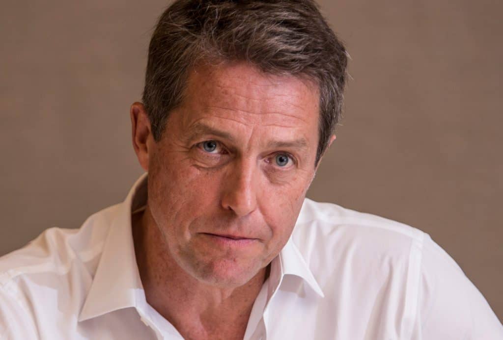 2020 Bit Artık, Hugh Grant